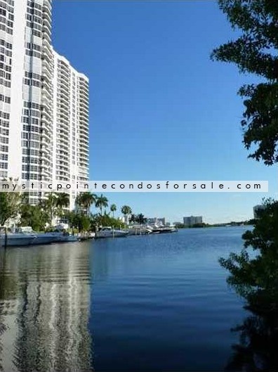 Mystic Pointe Aventura Real estate